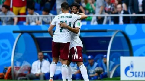 Carlos Vela invita a ''Chicharito'' Hernández a llegar a la MLS