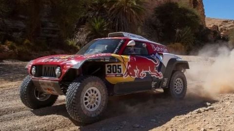 Carlos Sainz gana la décima etapa del Rally Dakar