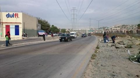 Roban calafia con todo y pasajeros en Tijuana