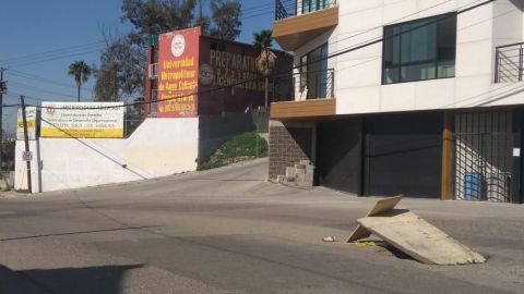 Zanja en Avenida Juan Ojeda, un peligro para automovilistas