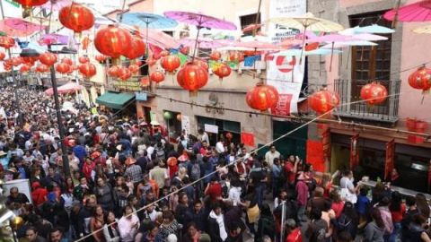 Con su barrio chino repleto Ciudad de México da bienvenida al Año Nuevo Chino