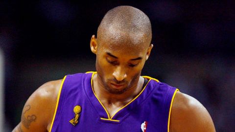 Investigadores recuperan cuerpos tras accidente fatal de Kobe Bryant