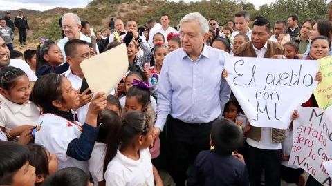 Ya no hay avión presidencial, todo es a ras de tierra: AMLO