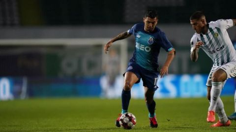 Con gol del 'Tecatito' Corona, Porto vence 4-0 al Vitoria Setubal