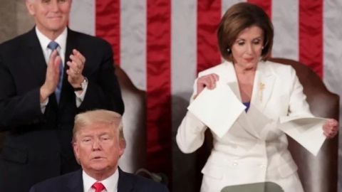 VIDEO: Nancy Pelosi rompe discurso de Trump