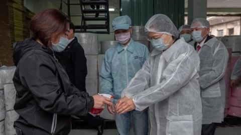 Aumentan a 722 los muertos entre 34.546 contagiados de coronavirus en China