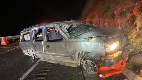 Muertos por accidente, cierran la carretera escénica