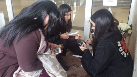 Feministas UABC rinden tributo a estudiantes asesinadas