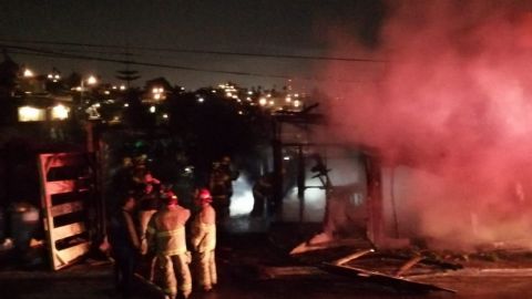Incendio reduce a escombros a centro de rehabilitación de la colonia Libertad