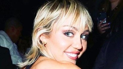 FOTO:😱 Miley Cyrus deja ver su pezón