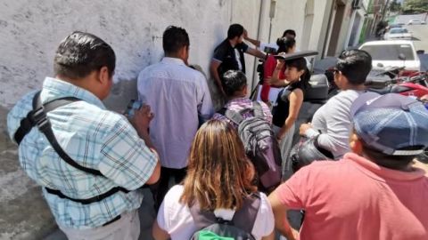 Agreden a reporteros en Tribunal Agrario de Oaxaca; hay 11 heridos