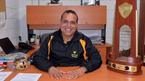 Roberto Quintero, nuevo director de fútbol americano de CONADEIP