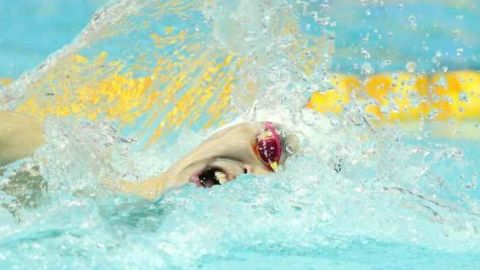 Campeón olímpico de natación es suspendido ocho años por destruir sus pruebas