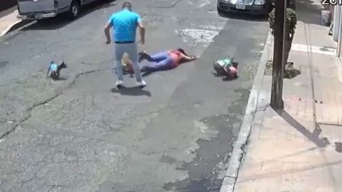 Detienen a hombre que ''tacleó'' a mujer en alcaldía Miguel Hidalgo