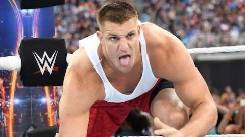 Rob Gronkowski cerca de acordar con WWE