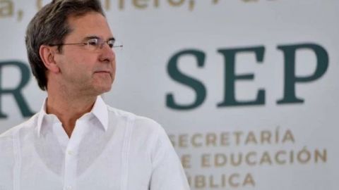 Se reúne titular de la SEP con López-Gatell