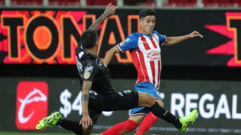 Rayados perdona a Chivas