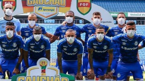 En Brasil no paran el futbol y jugadores protestan