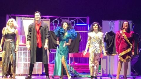 Espectacular puesta en escena de Mentiras, el musical