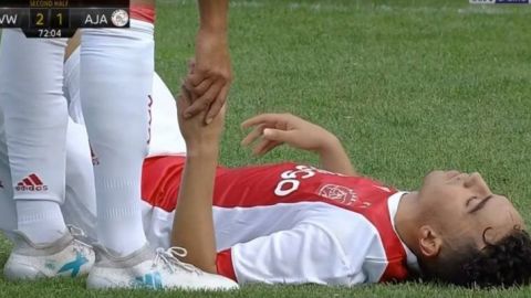 Futbolista del Ajax despierta luego de tres años en coma