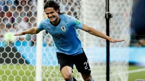 Diego Forlán ve cerca fichaje de Cavani con Boca Juniors