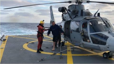 Cinco náufragos de Isla Guadalupe son rescatados por marinos