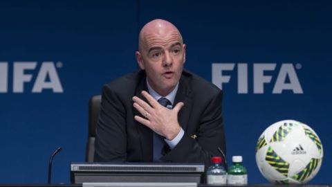 FIFA valora ‘ayudar’ al futbol mundial por coronavirus