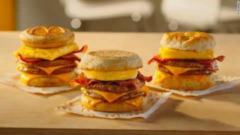 Trabajadores de salud en San Diego podrán desayunar gratis en McDonald's