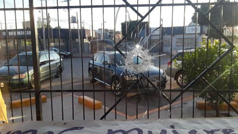 Pegan balas en albergue migrante de Tijuana