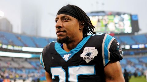 Sindicato de jugadores de la NFL desmiente a Eric Reid