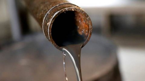 Petróleo mexicano se recupera; cierra en 20.48 dólares el barril