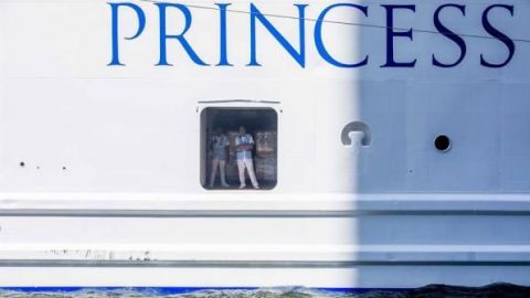 Mueren dos personas a bordo del Coral Princess rumbo al puerto de Miami