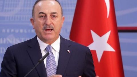 Turquía retiene un avión con respiradores para España, pero accede a exportar