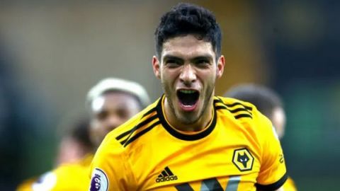 Wolves celebran primer aniversario del fichaje de Raúl Jiménez