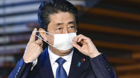 Mientras Wuhan despide a los sanitarios, Japón declarará estado de emergencia