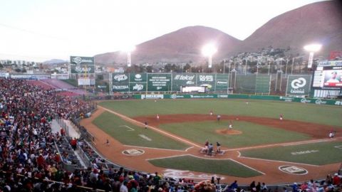 Posponen inicio de Liga Mexicana de Beisbol