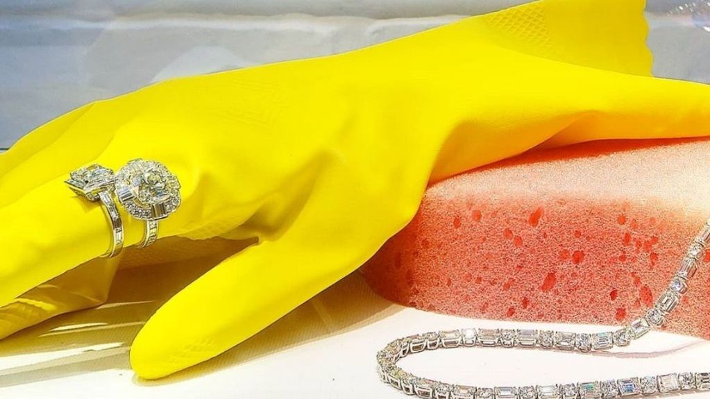 ¿Cómo desinfectar tu joyería en la cuarentena?