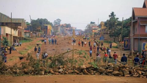 Mueren 17 personas degolladas en un ataque de un grupo armado en RD Congo