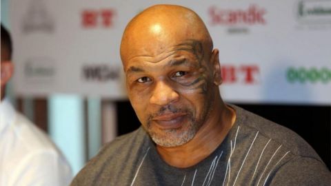 Mike Tyson revela haber fumado veneno de sapo