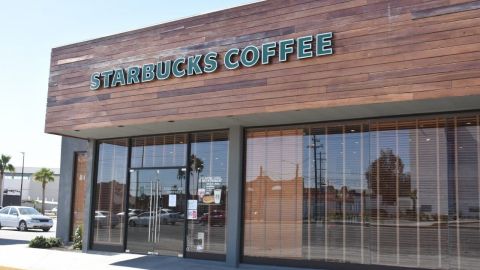Starbucks continúa abusando de sus empleados en Baja California