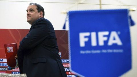 FIFA sopesa duelos internacionales hasta 2021
