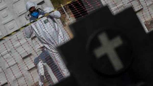 Suman más de 150 mil muertos en el mundo por Covid-19