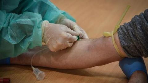 Italia reduce por primera vez el número de positivos por coronavirus