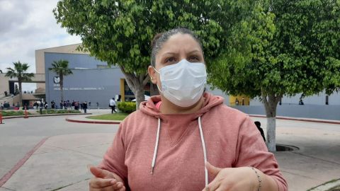 Esposa de paciente se queja de falta de atención en IMSS