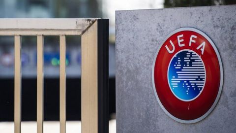 UEFA relaja postura sobre ligas que quieran acabar antes