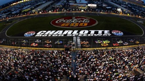 Gobernador aprueba carrera de NASCAR en Carolina del Norte