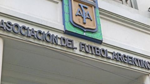 Sindicato de futbolistas argentinos, contra parar descensos