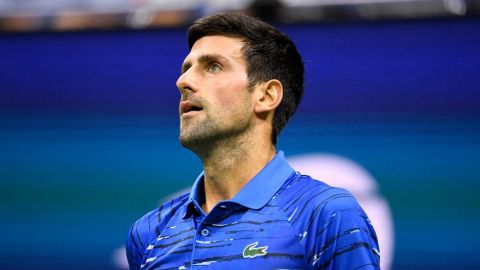 Se disculpa club español donde entrenó Djokovic