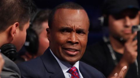 Sugar Ray Leonard tiene reuniones virtuales de AA