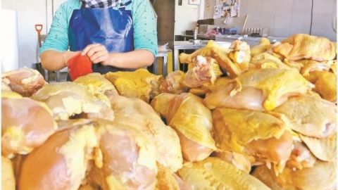 Pierna de pollo llegó a 79 pesos kilo y aguacate 80 pesos: Profeco